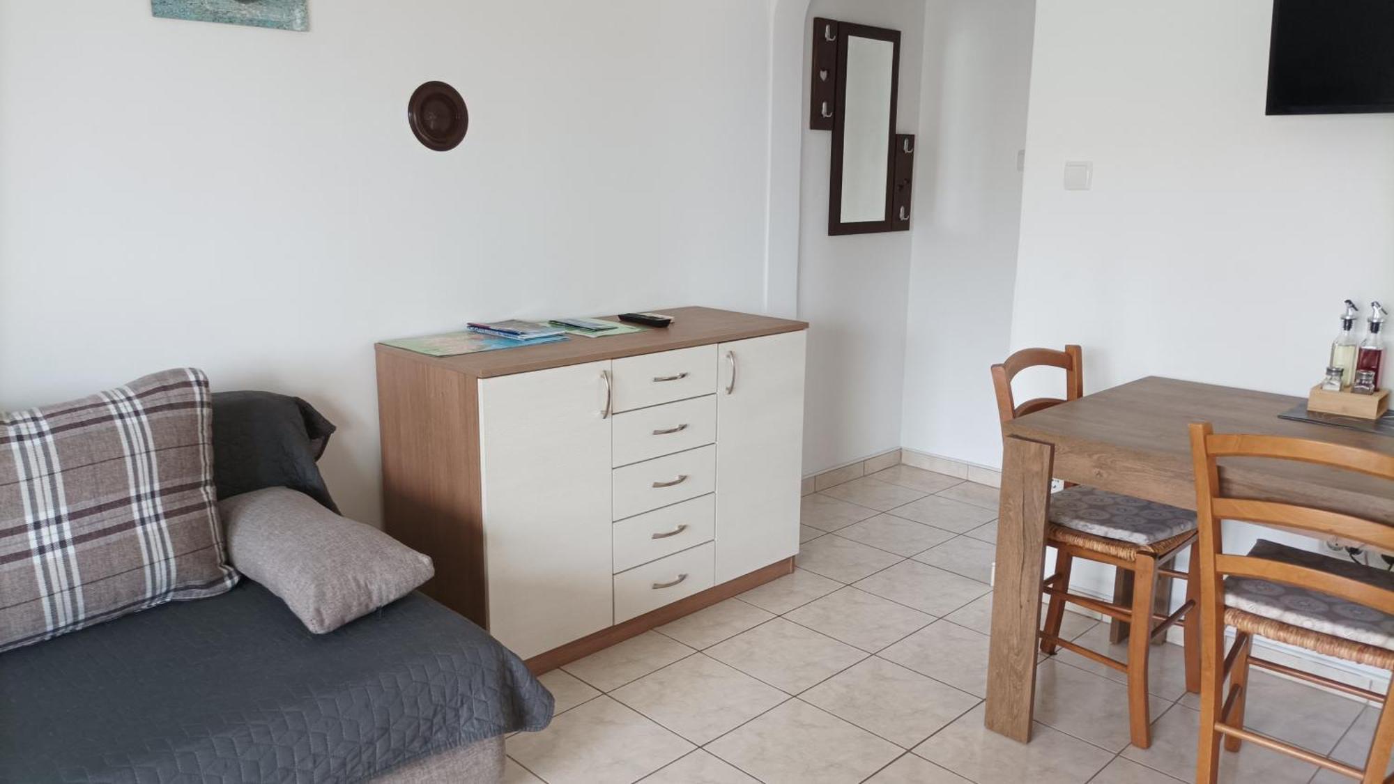 Apartment Oreskovic คิร์ก ภายนอก รูปภาพ