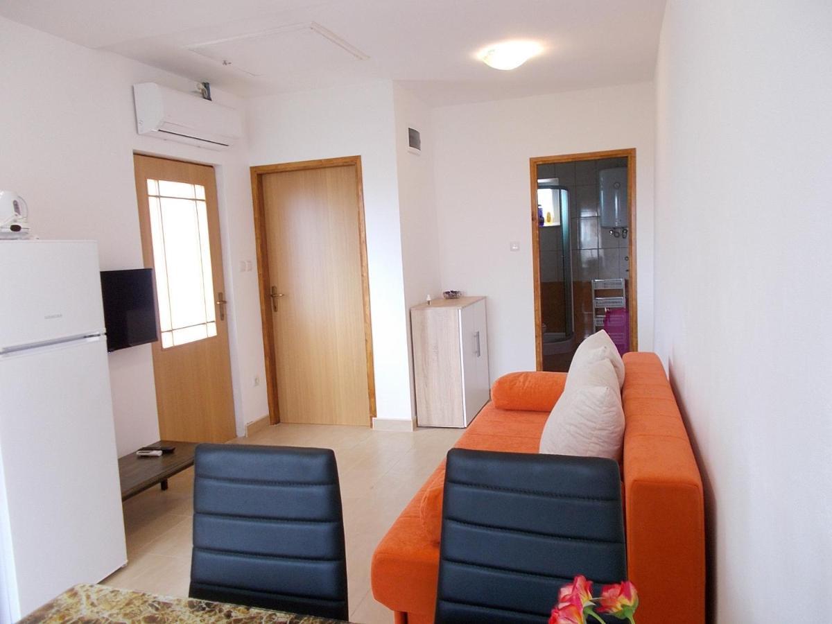 Apartment Oreskovic คิร์ก ภายนอก รูปภาพ