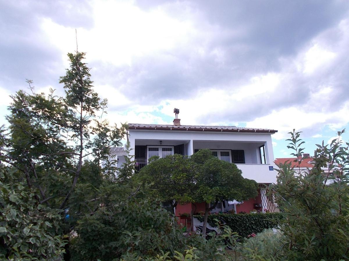 Apartment Oreskovic คิร์ก ภายนอก รูปภาพ