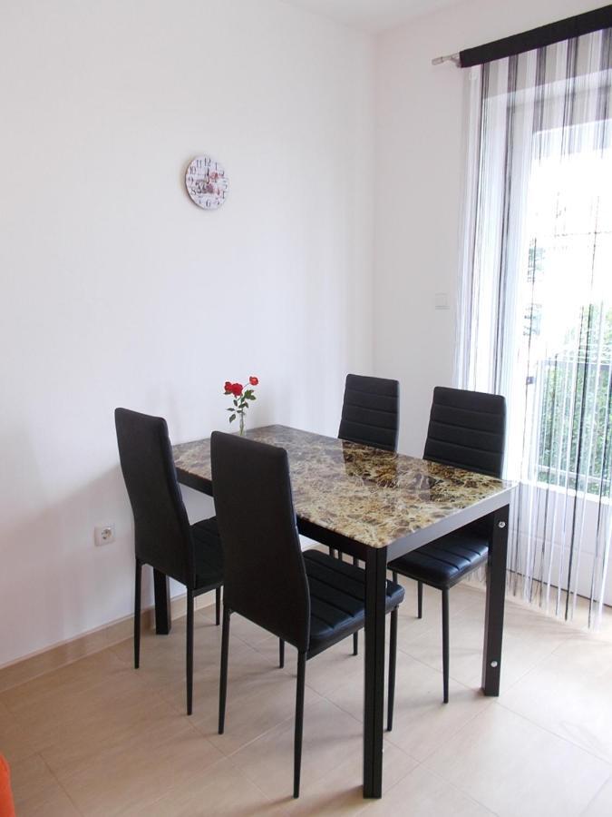 Apartment Oreskovic คิร์ก ภายนอก รูปภาพ