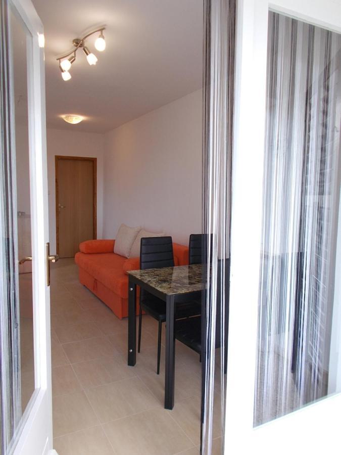 Apartment Oreskovic คิร์ก ภายนอก รูปภาพ